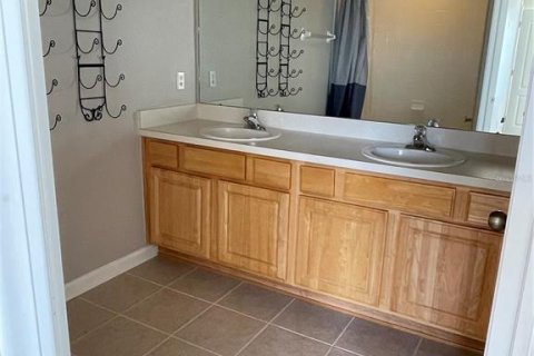 Townhouse in Riverview, Florida 3 bedrooms, 152.73 sq.m. № 1885865 - photo 12