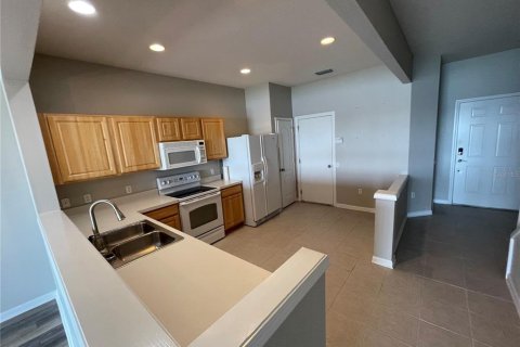 Townhouse in Riverview, Florida 3 bedrooms, 152.73 sq.m. № 1885865 - photo 2