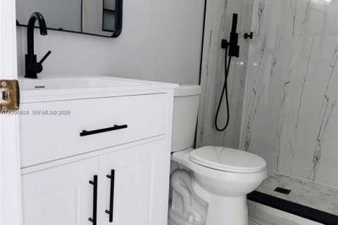 Touwnhouse à louer à Miami, Floride: 3 chambres, 128.02 m2 № 2065624 - photo 8