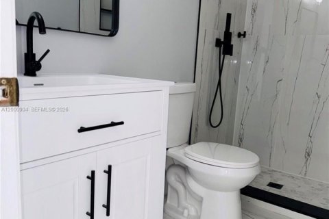 Touwnhouse à louer à Miami, Floride: 3 chambres, 128.02 m2 № 2065624 - photo 7