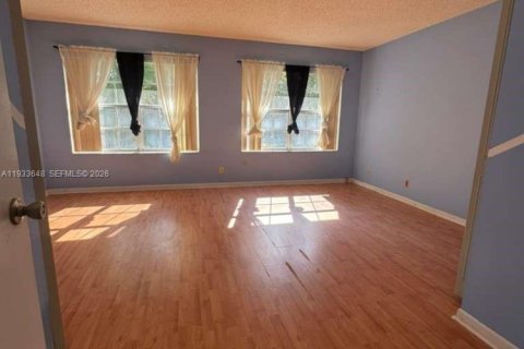 Touwnhouse à vendre à West Palm Beach, Floride: 2 chambres, 144.37 m2 № 1995269 - photo 8