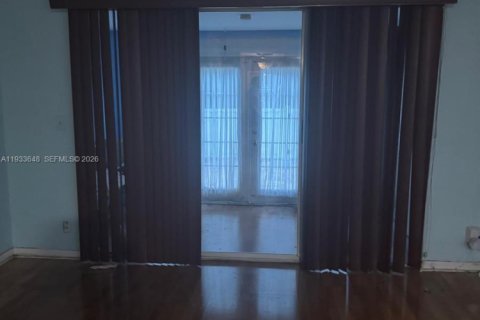 Купить таунхаус в Уэст-Палм-Бич, Флорида 2 спальни, 144.37м2, № 1995269 - фото 4