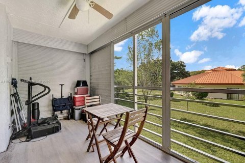 Condominio en venta en Lauderdale Lakes, Florida, 2 dormitorios, 89.19 m2 № 1807921 - foto 18