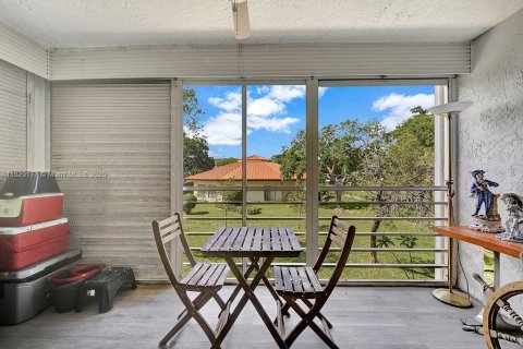 Condominio en venta en Lauderdale Lakes, Florida, 2 dormitorios, 89.19 m2 № 1807921 - foto 17