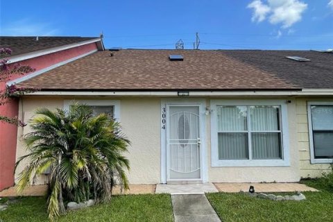 House in Orlando, Florida 3 bedrooms, 116.13 sq.m. № 2222515