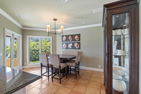 House in Fort Lauderdale, Florida 5 bedrooms, 394.37 sq.m. № 2146297 - photo 7