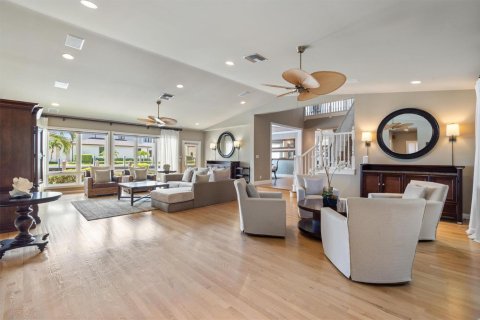 House in Fort Lauderdale, Florida 5 bedrooms, 394.37 sq.m. № 2146297 - photo 3