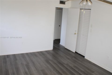 Condominio en alquiler en North Lauderdale, Florida, 2 dormitorios, 92.9 m2 № 1995295 - foto 15