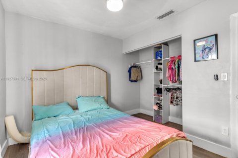 Adosado en venta en Miami, Florida, 3 dormitorios, 87.79 m2 № 2263645 - foto 22