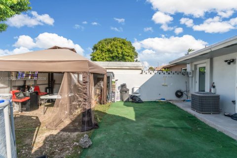 Adosado en venta en Miami, Florida, 3 dormitorios, 87.79 m2 № 2263645 - foto 26