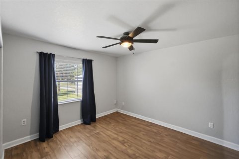 House in Gibsonton, Florida 3 bedrooms, 148.64 sq.m. № 2429514 - photo 23