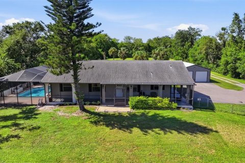 House in Gibsonton, Florida 3 bedrooms, 148.64 sq.m. № 2429514