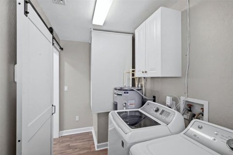 House in Gibsonton, Florida 3 bedrooms, 148.64 sq.m. № 2429514 - photo 30