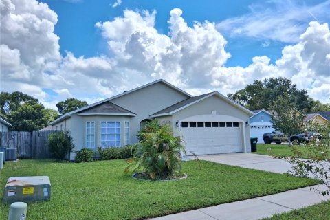House in Orlando, Florida 3 bedrooms, 124.4 sq.m. № 2377828