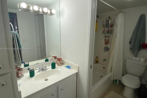 Condominio en alquiler en Sunny Isles Beach, Florida, 1 dormitorio, 71.26 m2 № 1980673 - foto 6