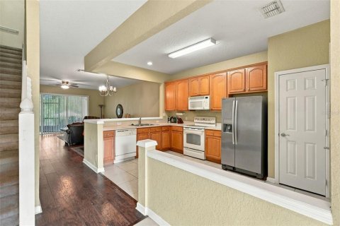 Touwnhouse à vendre à Sanford, Floride: 3 chambres, 156.73 m2 № 2418605 - photo 8