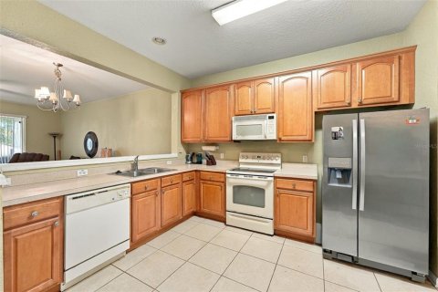 Touwnhouse à vendre à Sanford, Floride: 3 chambres, 156.73 m2 № 2418605 - photo 9