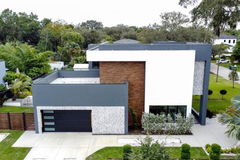 House in Winter Park, Florida 4 bedrooms, 315.77 sq.m. № 1407418 - photo 28