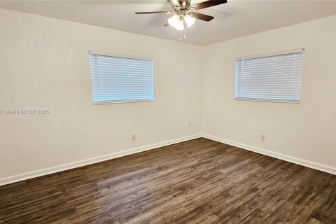 Casa en venta en Lauderhill, Florida, 3 dormitorios, 143.63 m2 № 1965250 - foto 29