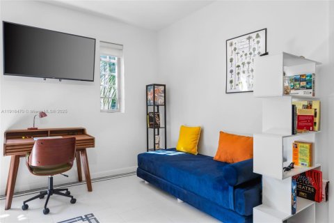 Condo in Miami Beach, Florida, 1 bedroom  № 1973802 - photo 22