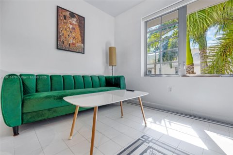 Condo in Miami Beach, Florida, 1 bedroom  № 1973802 - photo 7