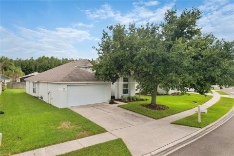 Casa en venta en Wesley Chapel, Florida, 3 dormitorios, 168.15 m2 № 2151527 - foto 2