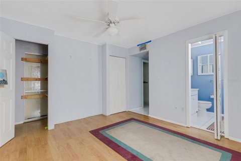 House in Sun City Center, Florida 2 bedrooms, 135.45 sq.m. № 1780500 - photo 29