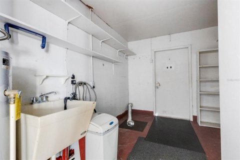 House in Sun City Center, Florida 2 bedrooms, 135.45 sq.m. № 1780500 - photo 23