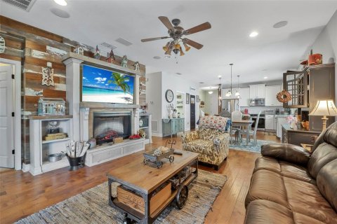 House in DeLand, Florida 3 bedrooms, 166.11 sq.m. № 1769147 - photo 14