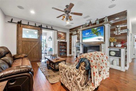 House in DeLand, Florida 3 bedrooms, 166.11 sq.m. № 1769147 - photo 15
