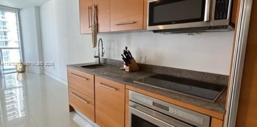 Condo à Miami, Floride, 1 chambre  № 2045994