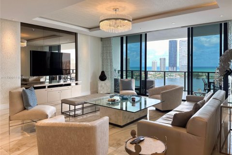 Condominio en alquiler en Aventura, Florida, 3 dormitorios, 274.62 m2 № 1868625 - foto 6