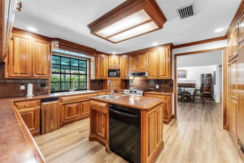 Villa ou maison à vendre à Homestead, Floride: 4 chambres, 268.21 m2 № 1979374 - photo 8