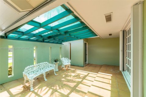 Casa en venta en Homestead, Florida, 4 dormitorios, 268.21 m2 № 1979374 - foto 28