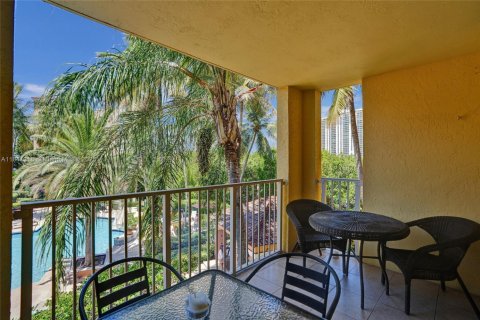 Condo in Aventura, Florida, 2 bedrooms  № 1940313 - photo 23