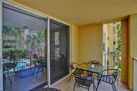 Condo in Aventura, Florida, 2 bedrooms  № 1940313 - photo 24