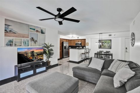Condo in Aventura, Florida, 2 bedrooms  № 1940313 - photo 6