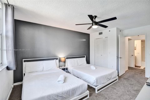 Condo in Aventura, Florida, 2 bedrooms  № 1940313 - photo 20