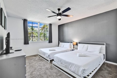 Condo in Aventura, Florida, 2 bedrooms  № 1940313 - photo 19