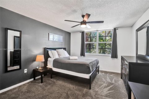 Condo in Aventura, Florida, 2 bedrooms  № 1940313 - photo 14