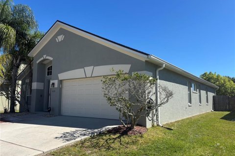 House in Orlando, Florida 3 bedrooms, 171.13 sq.m. № 1598212 - photo 3