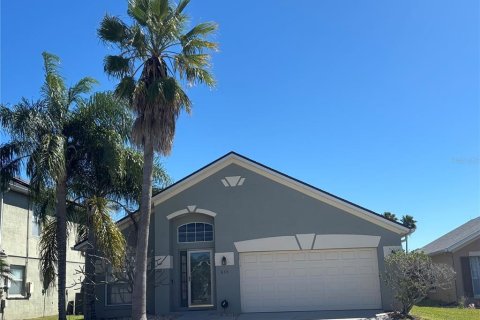 House in Orlando, Florida 3 bedrooms, 171.13 sq.m. № 1598212 - photo 1