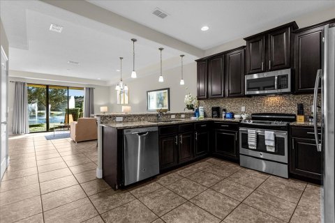 Touwnhouse à louer à Davenport, Floride: 3 chambres, 151.62 m2 № 2345574 - photo 11