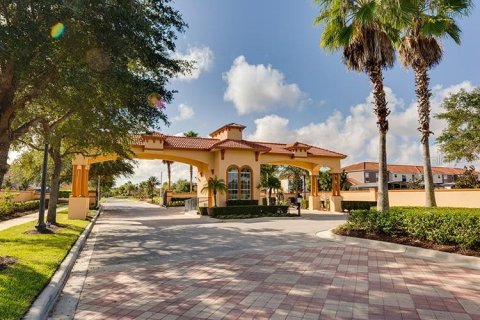 House in Kissimmee, Florida 12 bedrooms, 442.4 sq.m. № 2096343 - photo 4