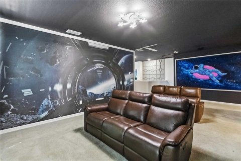 House in Kissimmee, Florida 12 bedrooms, 442.4 sq.m. № 2096343 - photo 24