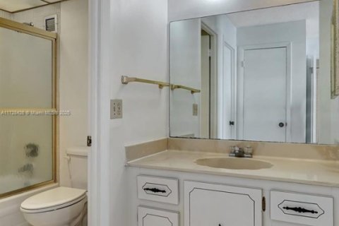 Condominio en venta en Fort Lauderdale, Florida, 2 dormitorios, 106.28 m2 № 1764366 - foto 22