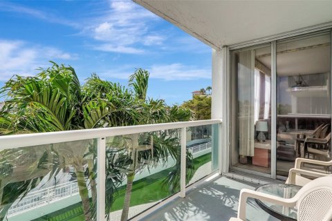 Condominio en venta en Fort Lauderdale, Florida, 2 dormitorios, 106.28 m2 № 1764366 - foto 24