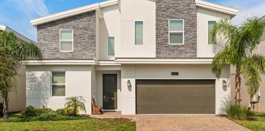 House in Davenport, Florida 9 bedrooms, 364.36 sq.m. № 2240015