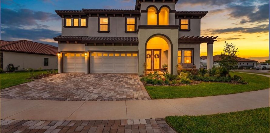 Villa ou maison à Fish Hawk, Floride 5 chambres, 331.38 m2 № 2410388