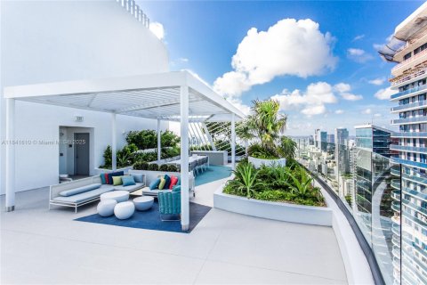 Condo in Miami, Florida, 2 bedrooms  № 1833766 - photo 17